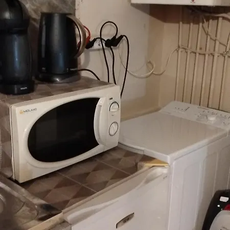 Du Circuit Apartment *
